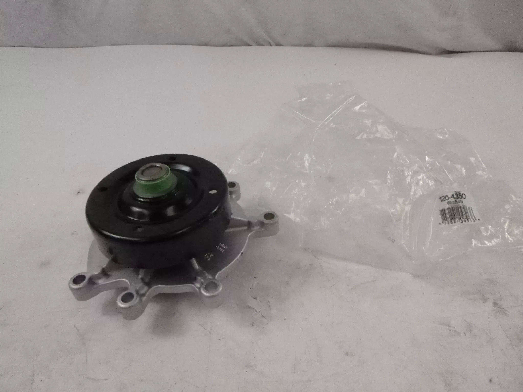 2 Pack Myers ST-8 Crouse Hinds 3″ Basic Hub Scru-Tite Zinc