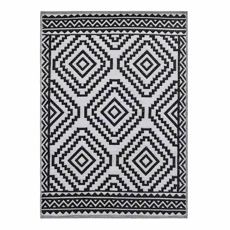 Black Diamond Design Plastic Outdoor Area Rug, 5x7