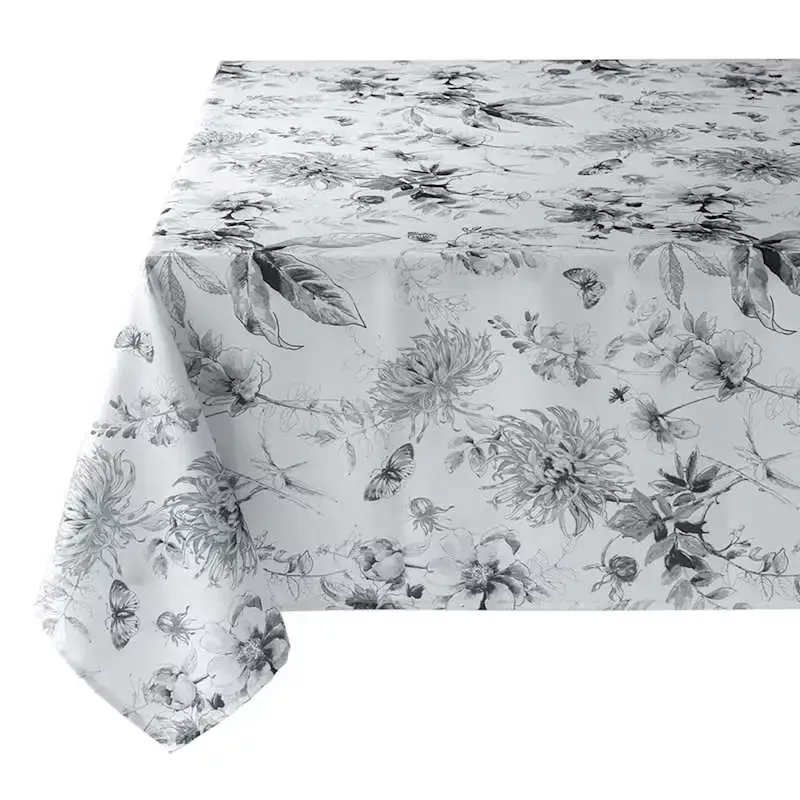 Black & White Blooming Floral Tablecloth, 60x84