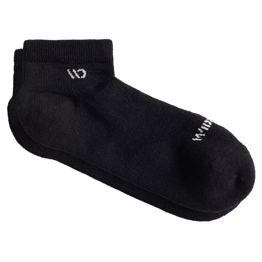 Wide Open Men's Solid Cushioned No Show Socks - Black