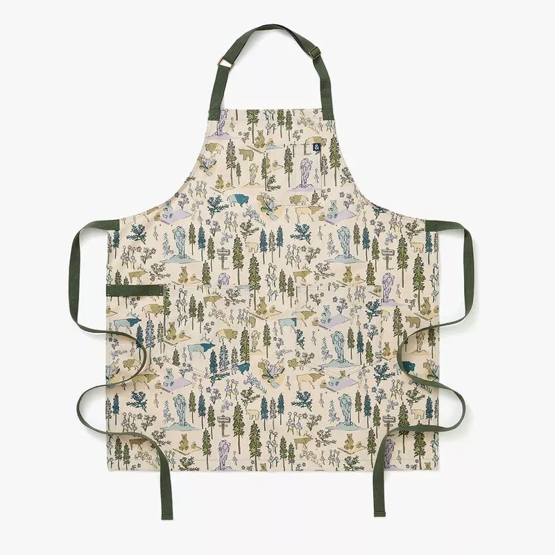 Yellowstone Field Guide Apron – Essential